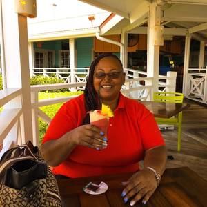 Meet your Posher, Angela